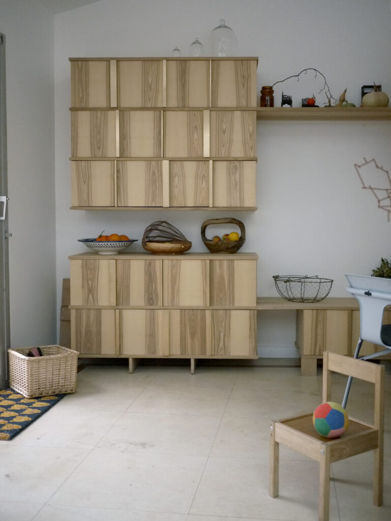 Buffet en frêne olivier