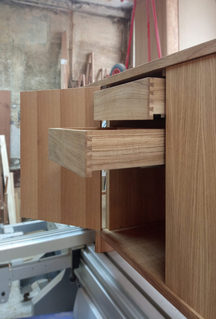 Tiroir queue d’aronde chêne